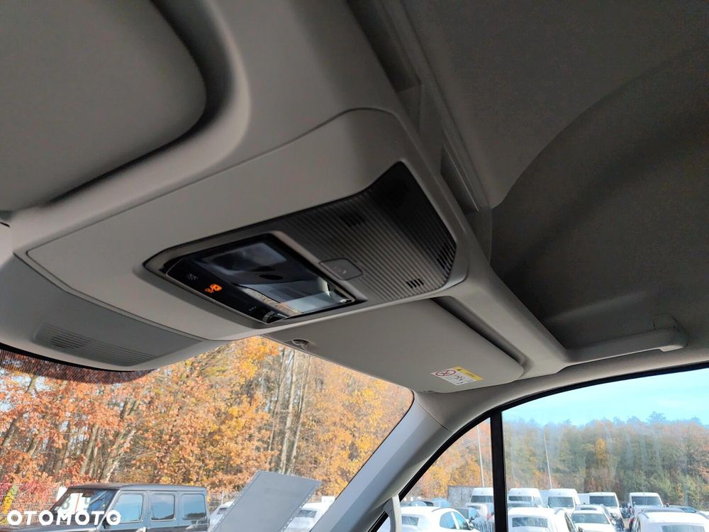 Volkswagen Crafter 35 furgon 177km Automat 3640 - 10