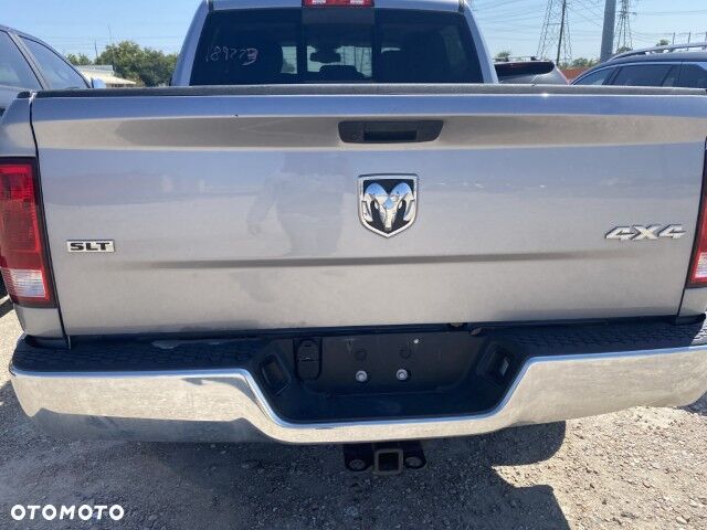 RAM 1500 5.7 Quad Cab Laramie - 32