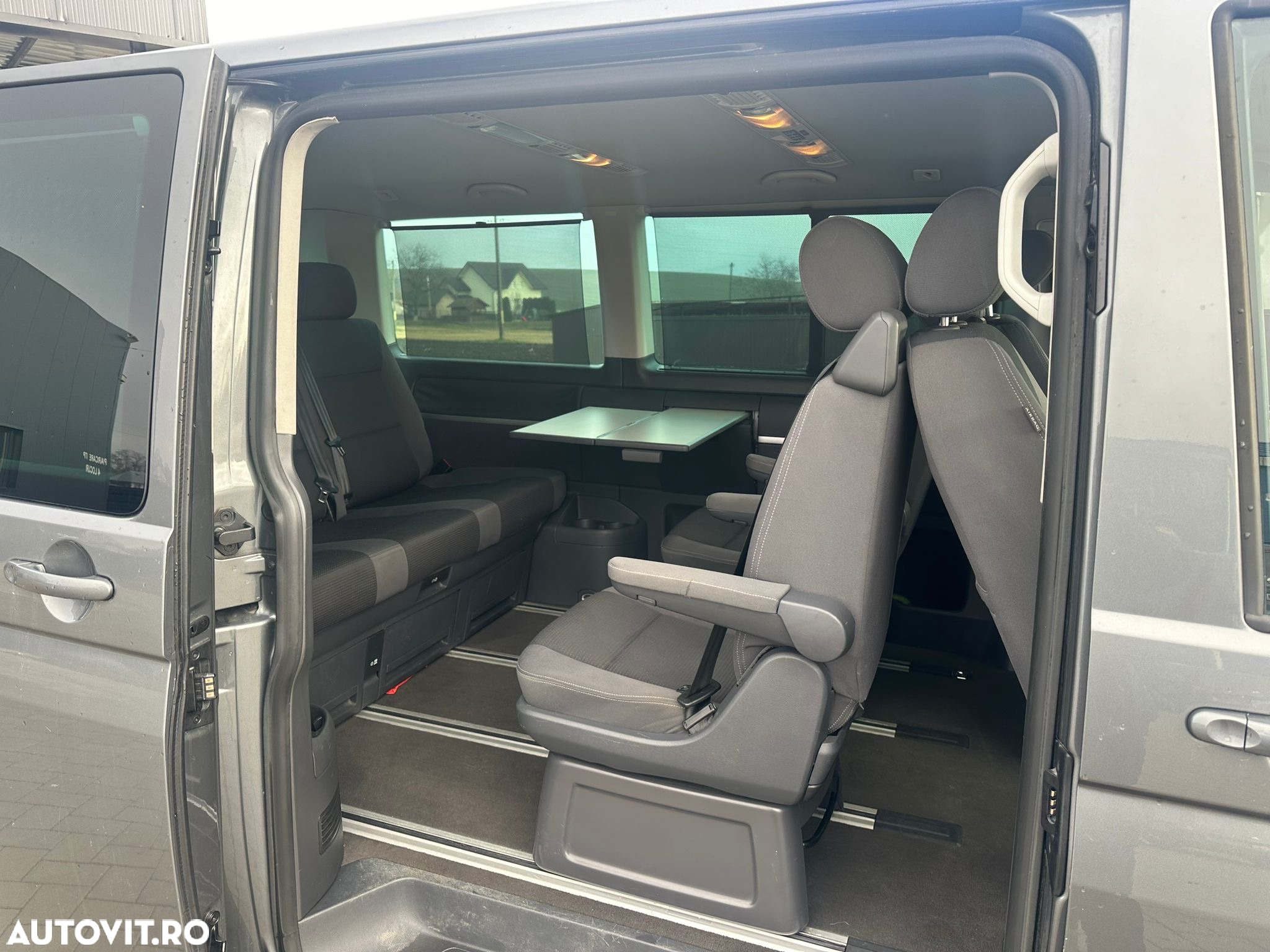 Volkswagen Multivan - 6