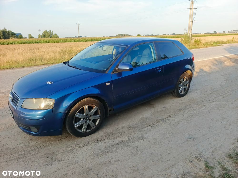 Audi A3 1.6 Ambiente - 1
