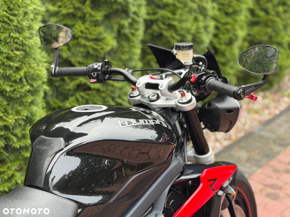 Triumph Street Triple - 15