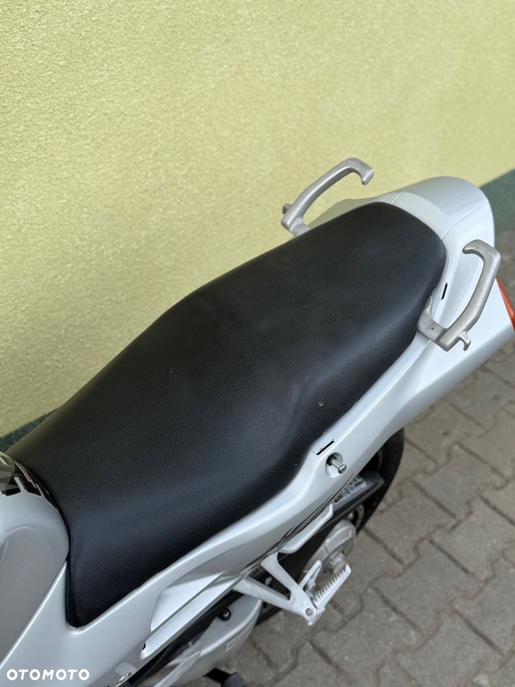 Honda VFR - 31