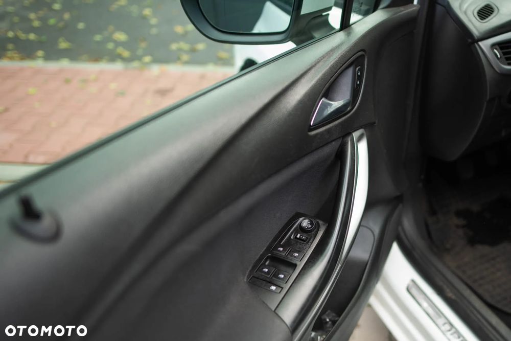 Opel Astra 1.6 D (CDTI) Edition - 17