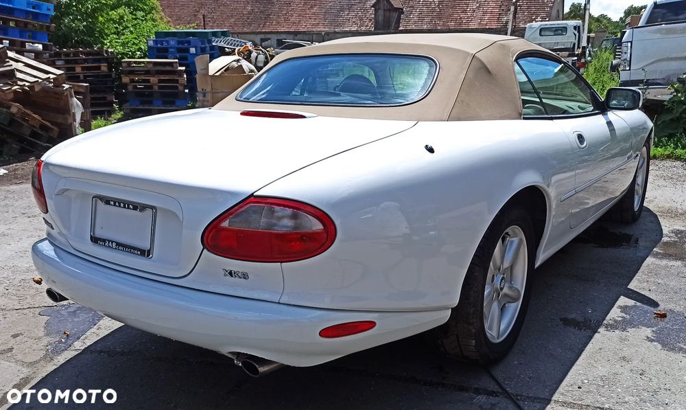 Jaguar XK8 4.0 - 4