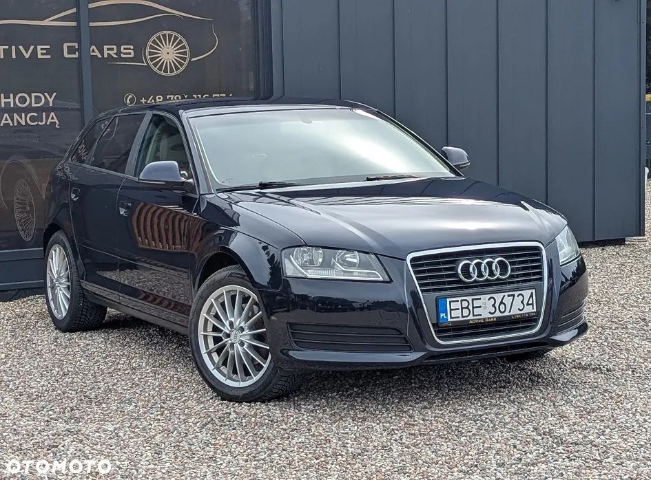Audi A3 Sportback 2.0 TDI DPF S line Sportpaket - 4