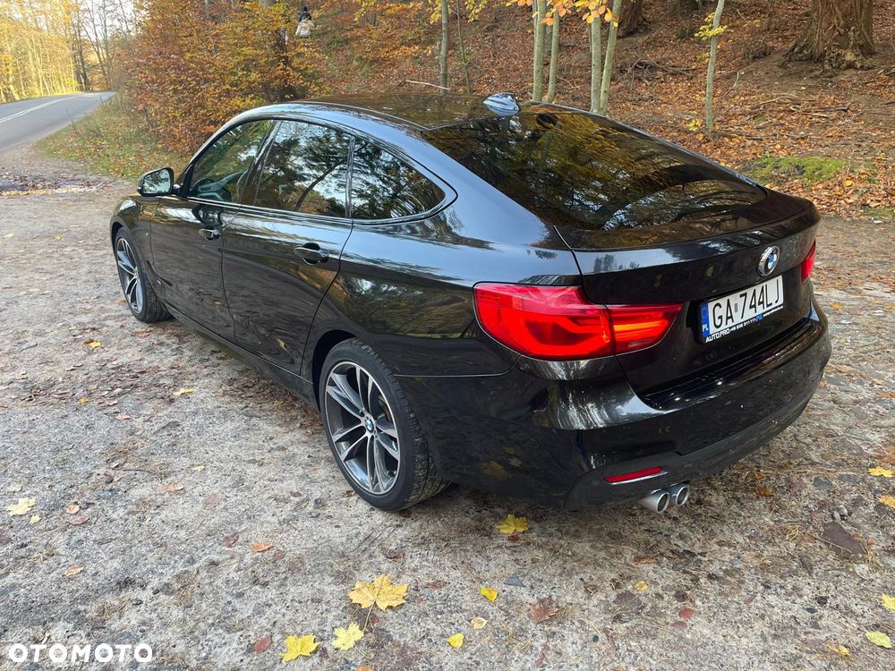 BMW Seria 3 320d xDrive M Sport Shadow sport - 4