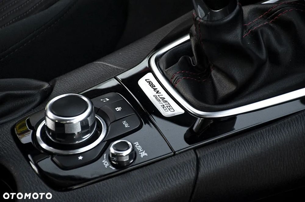 Mazda 3 SKYACTIV-G 120 Urban Limited - 38