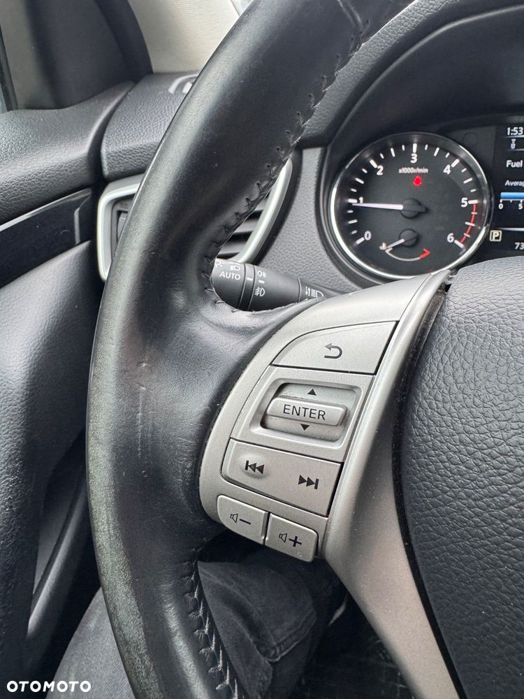Nissan Qashqai 1.6 DCi Xtronic N-Connecta - 23