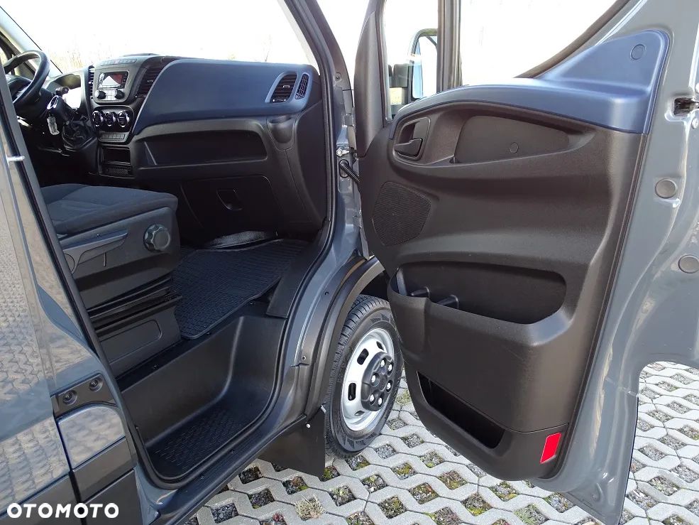 Iveco Daily 35C18 3.0 180 L4H2 Hi-MATIC FULL LED Brygadówka DOKA 5 Osób JAK NOWY!! - 19