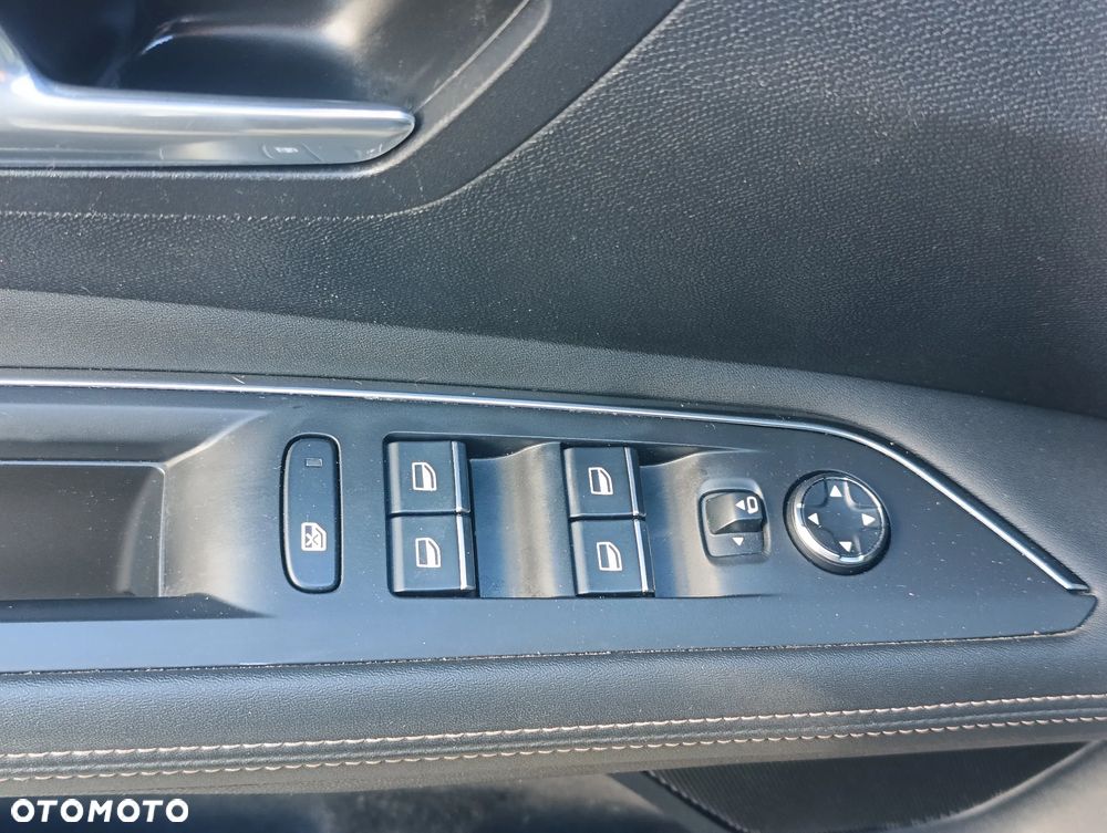 Peugeot 3008 225 e-EAT8 GT Pack - 22