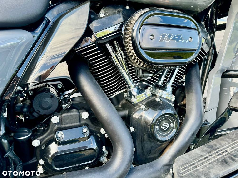 Harley-Davidson Touring Road Glide - 9