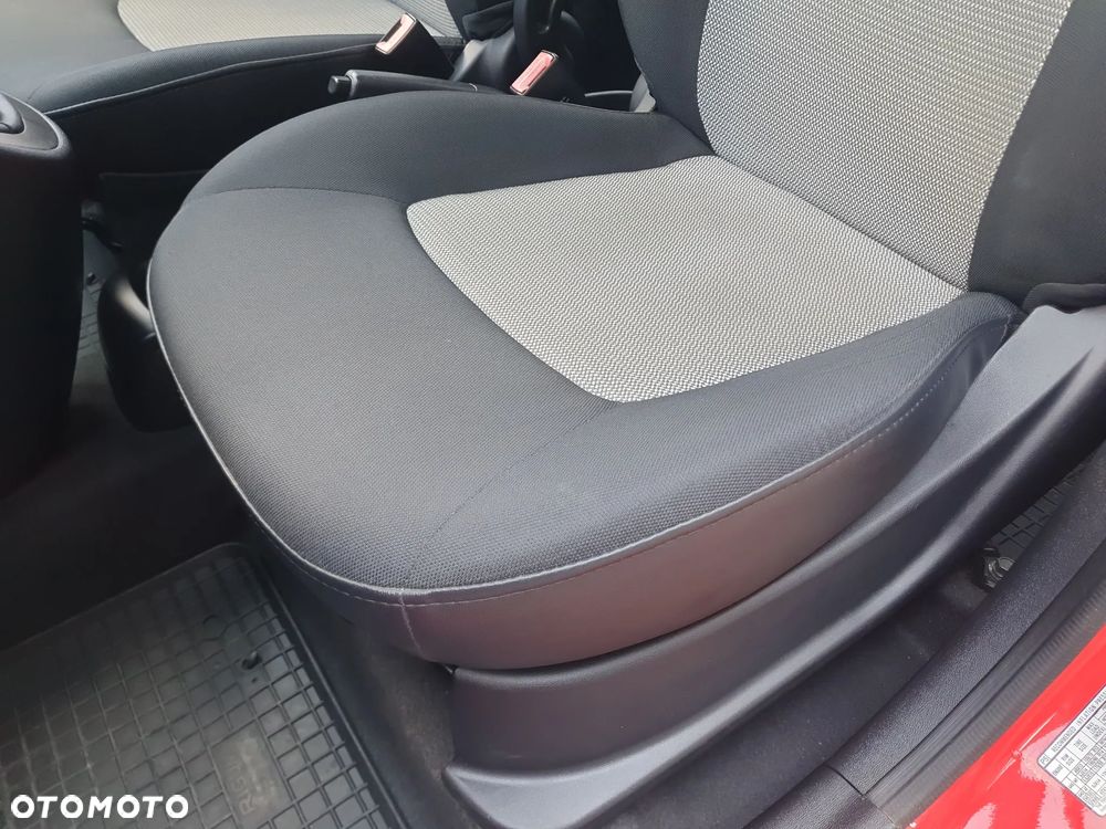 Hyundai i10 1.1 Base - 15