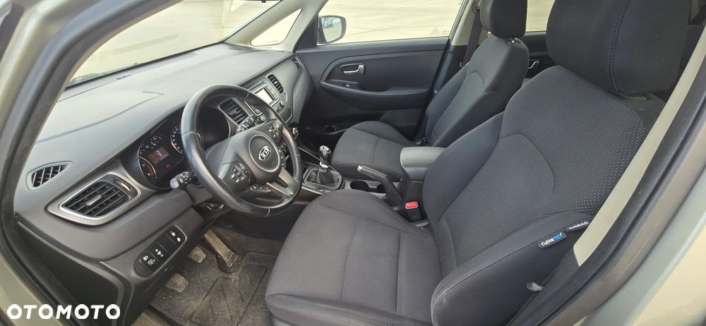 Kia Carens 1.7 CRDi 115 Dream-Team Edition - 12