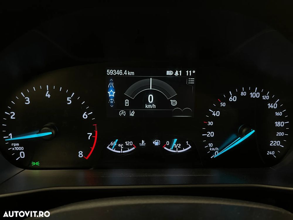 Ford Focus 1.0 EcoBoost MHEV Titanium - 27