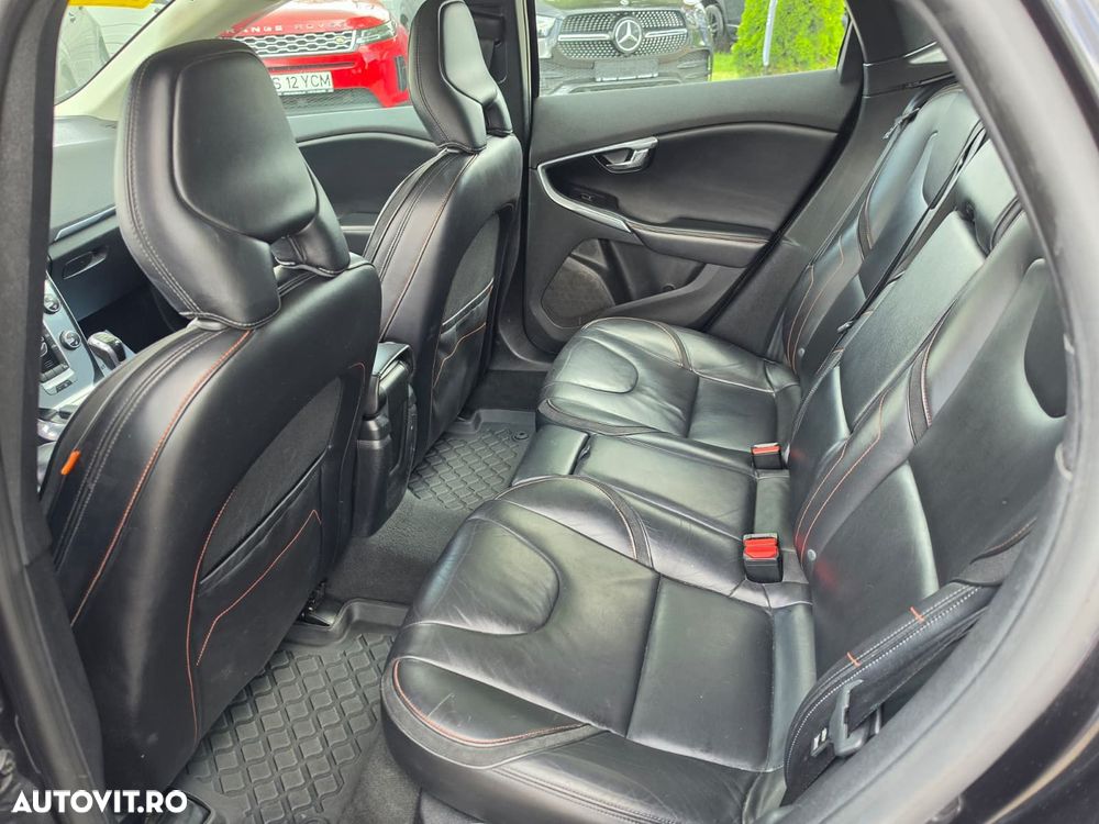 Volvo V40 D3 Kinetic - 11
