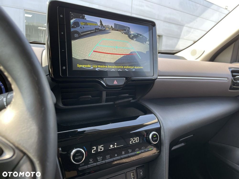 Toyota Yaris Cross - 16