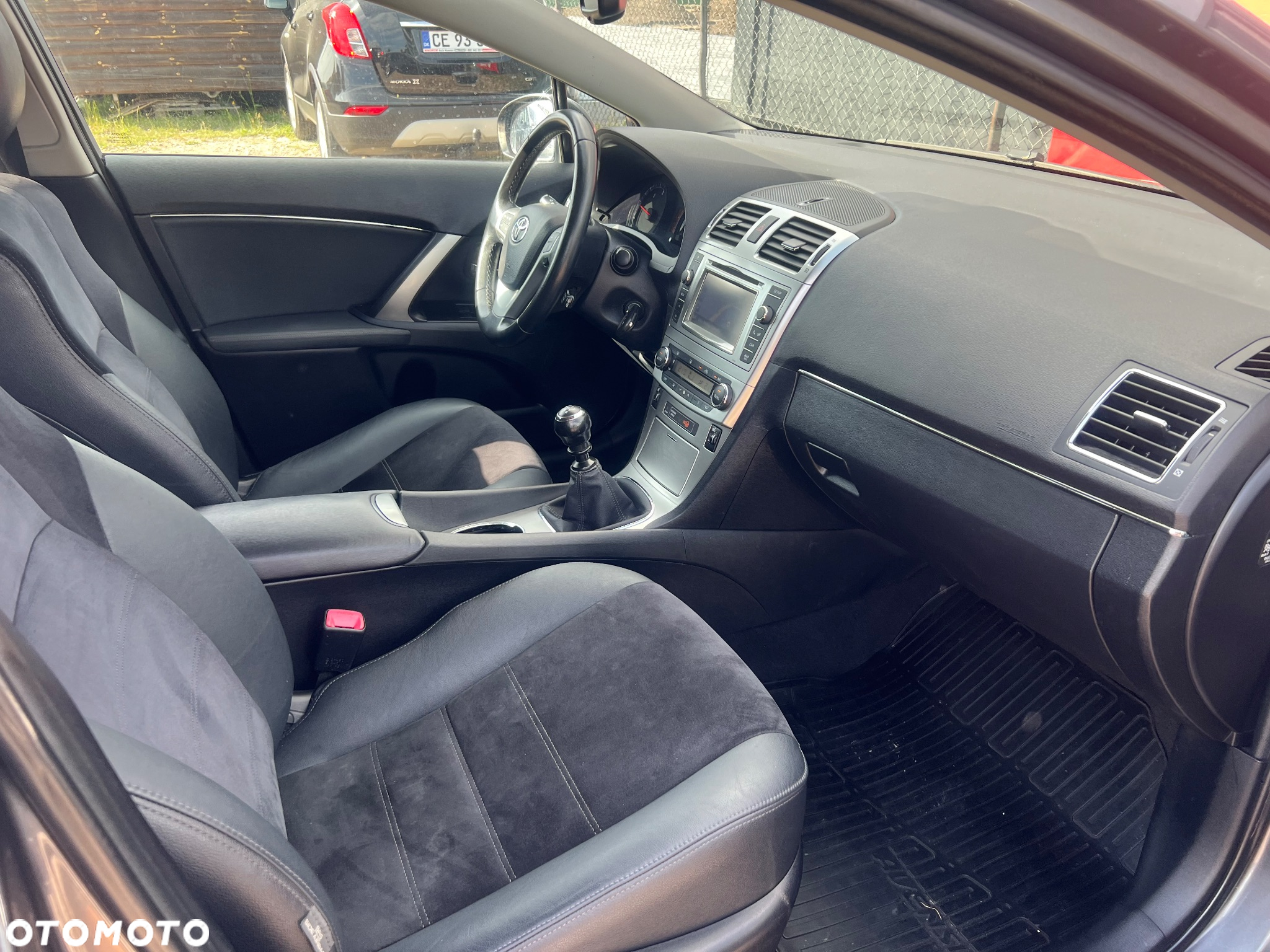 Toyota Avensis Combi 2.0 D-4D Executive - 7