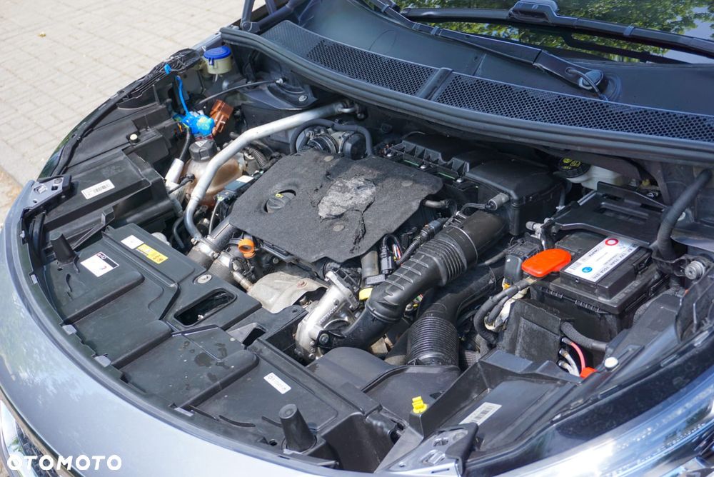 Peugeot 3008 1.5 BlueHDi Allure S&S EAT8 - 6