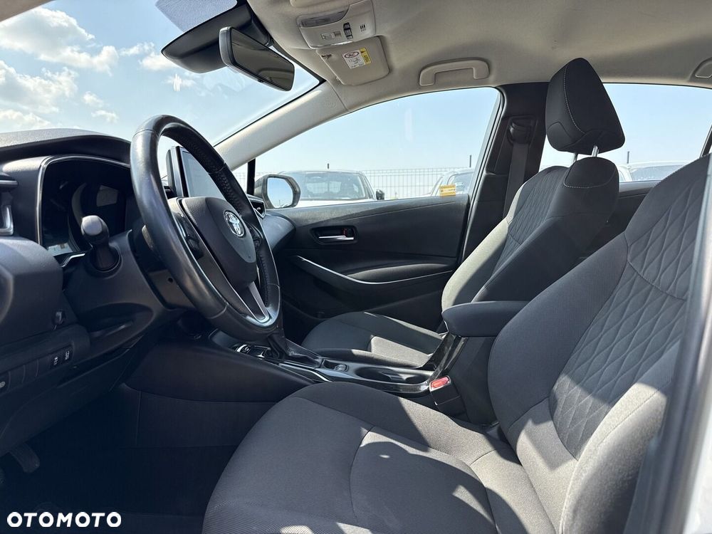 Toyota Corolla 1.8 Hybrid Comfort - 17