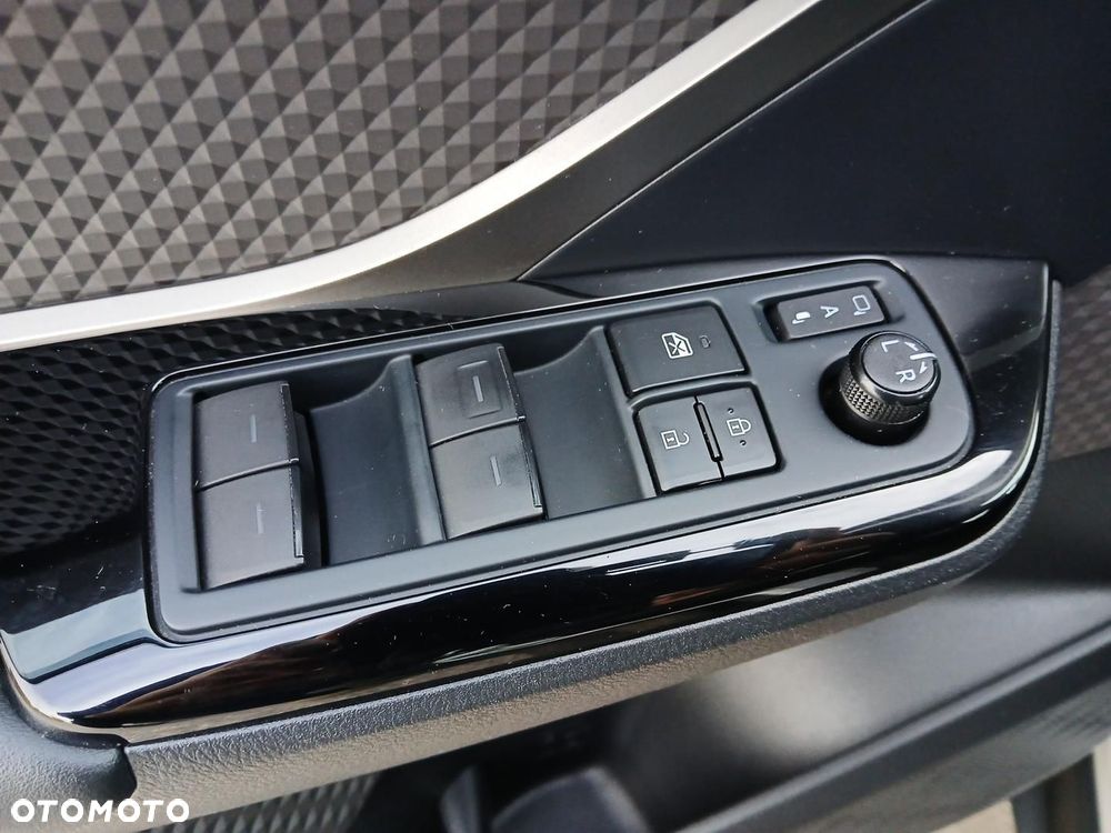 Toyota C-HR 2.0 Hybrid Executive - 23