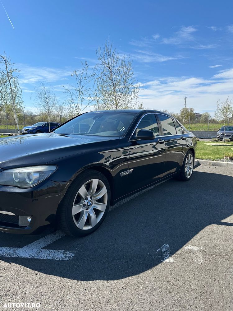 BMW Seria 7 740d xDrive Aut. - 2