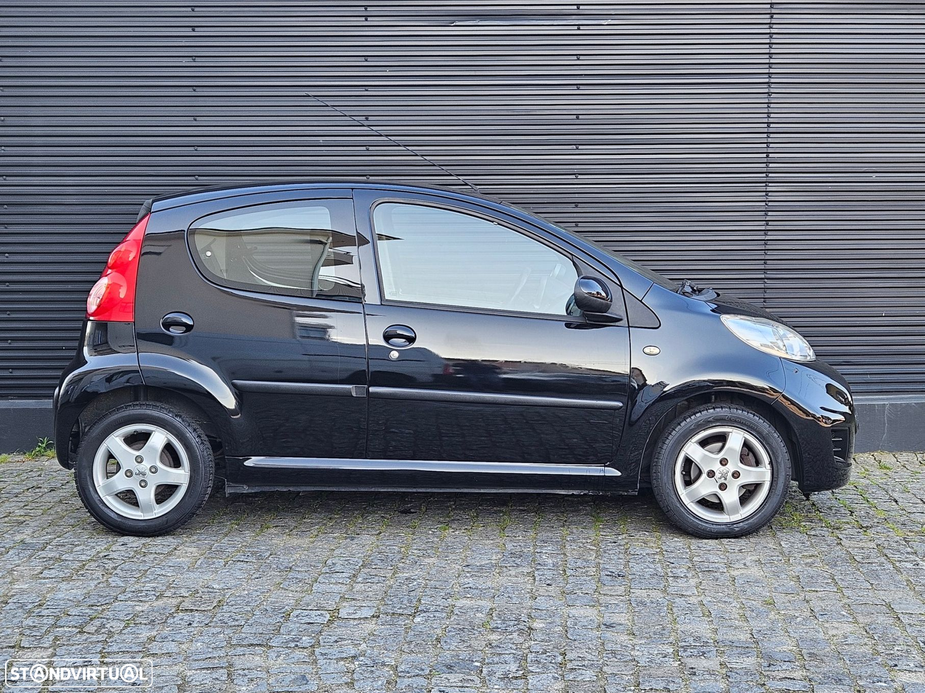 Peugeot 107 1.0 Black&Silver E5 - 4