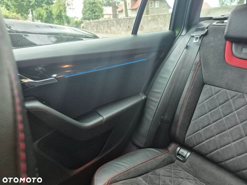 Skoda Octavia 2.0 TDI RS DSG - 9