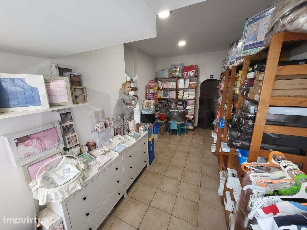 Retrosaria para trespasse no centro de Ílhavo - Grande imagem: 4/9