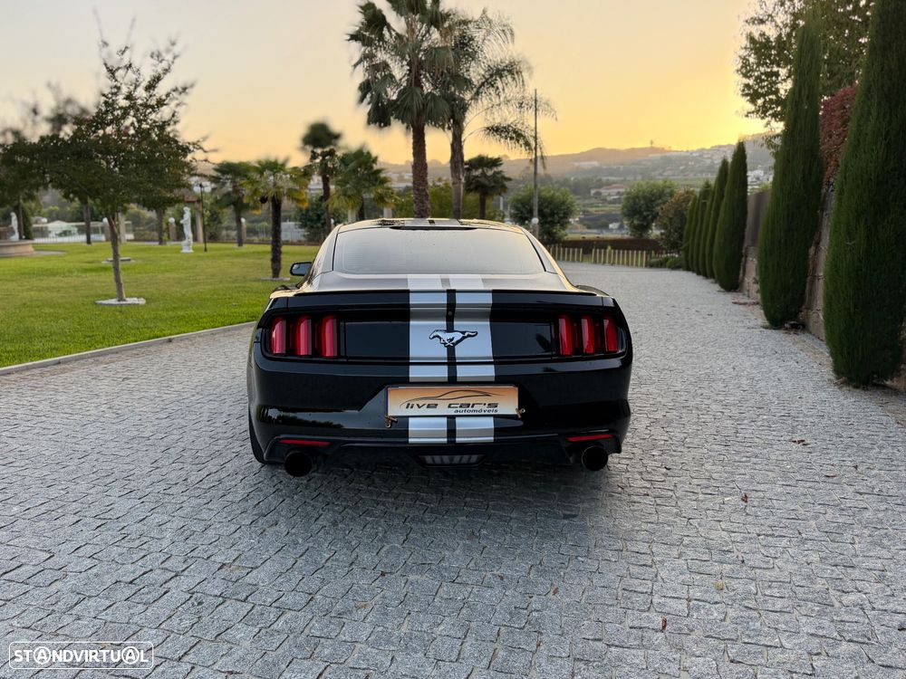 Ford Mustang 2.3 Eco Boost Aut. - 6