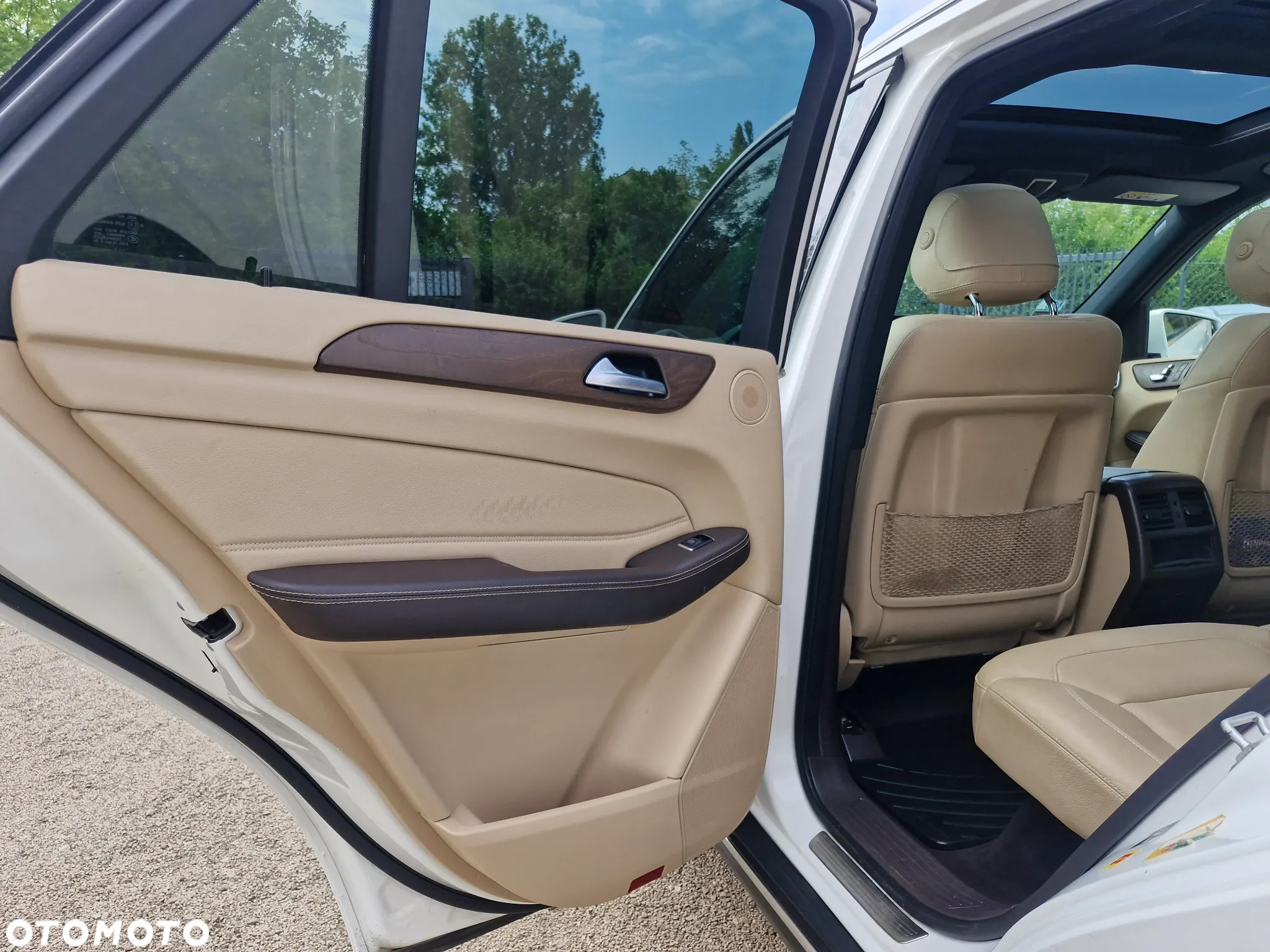 Mercedes-Benz GLE 350 d 4-Matic - 12