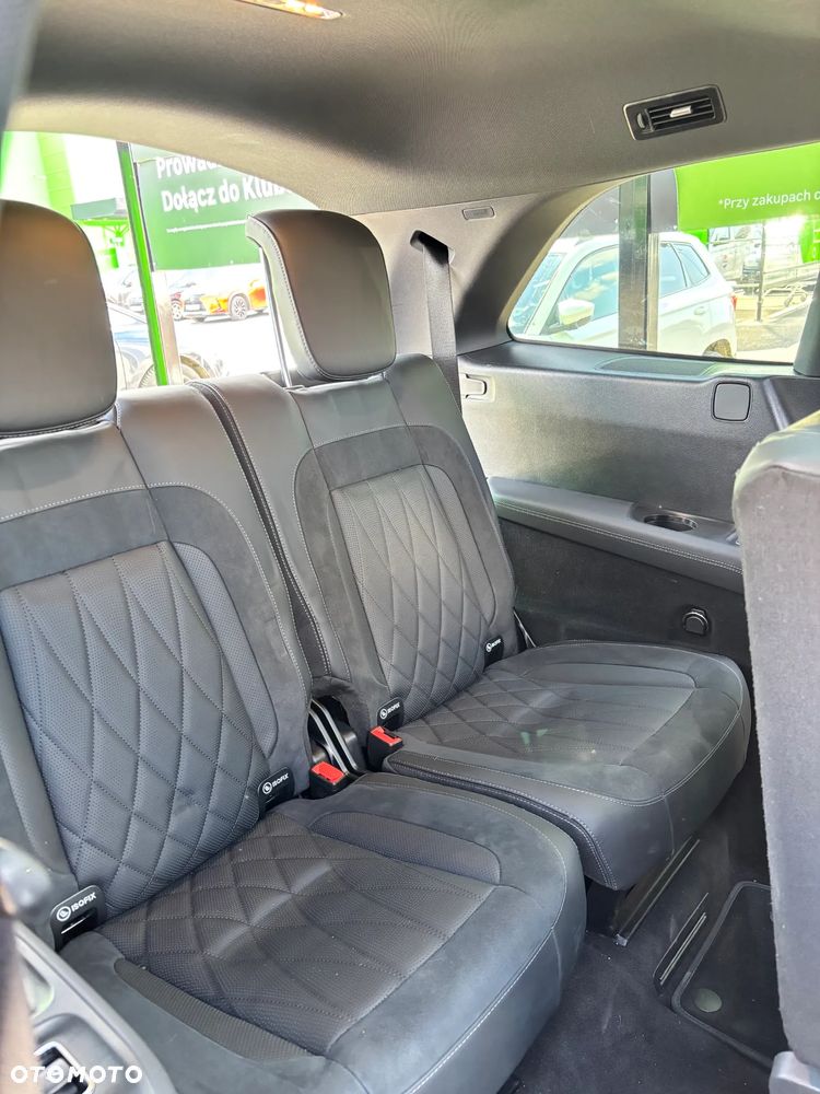Mercedes-Benz GLS - 11