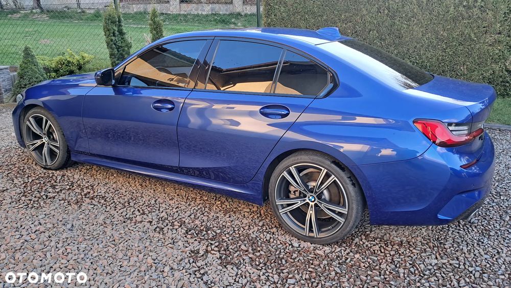 BMW Seria 3 330i M Sport - 10