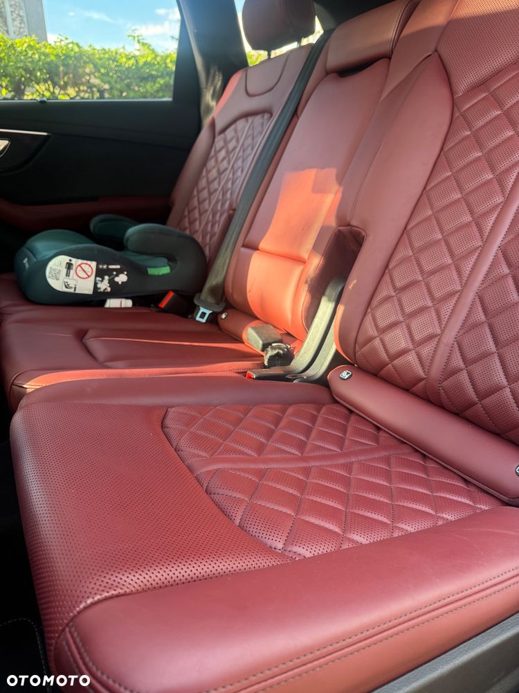 Audi SQ7 - 12