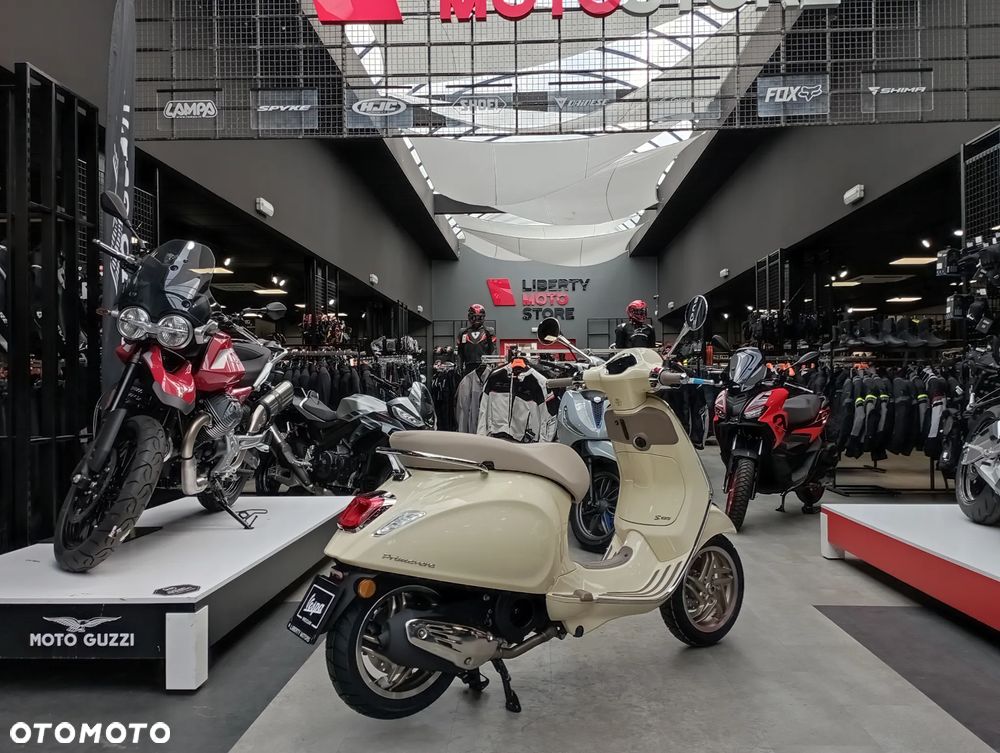 Vespa Primavera - 3