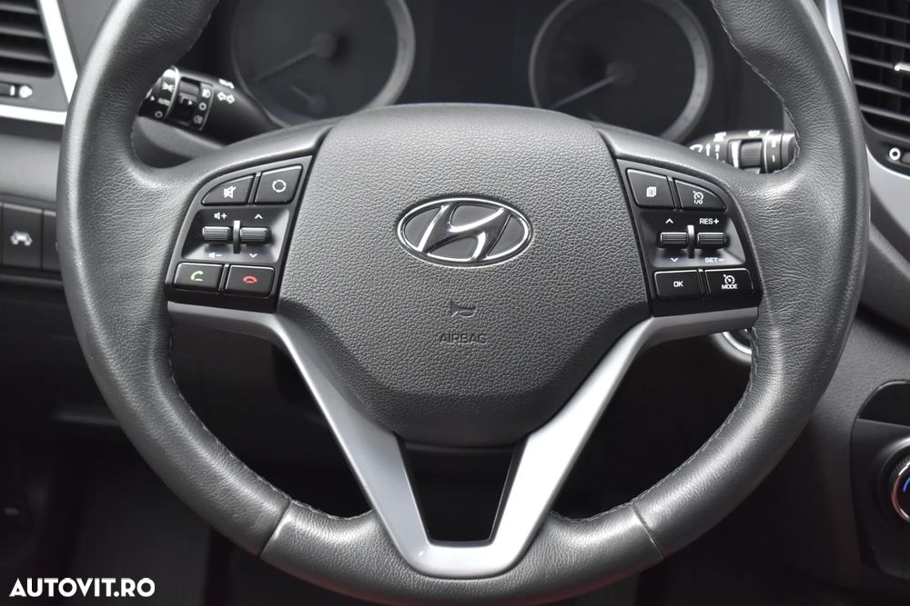 Hyundai Tucson 2.0 CRDI 4WD 6AT Luxury Pack+ - 24