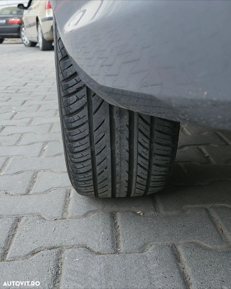 Opel Zafira 1.9 CDTI - 24
