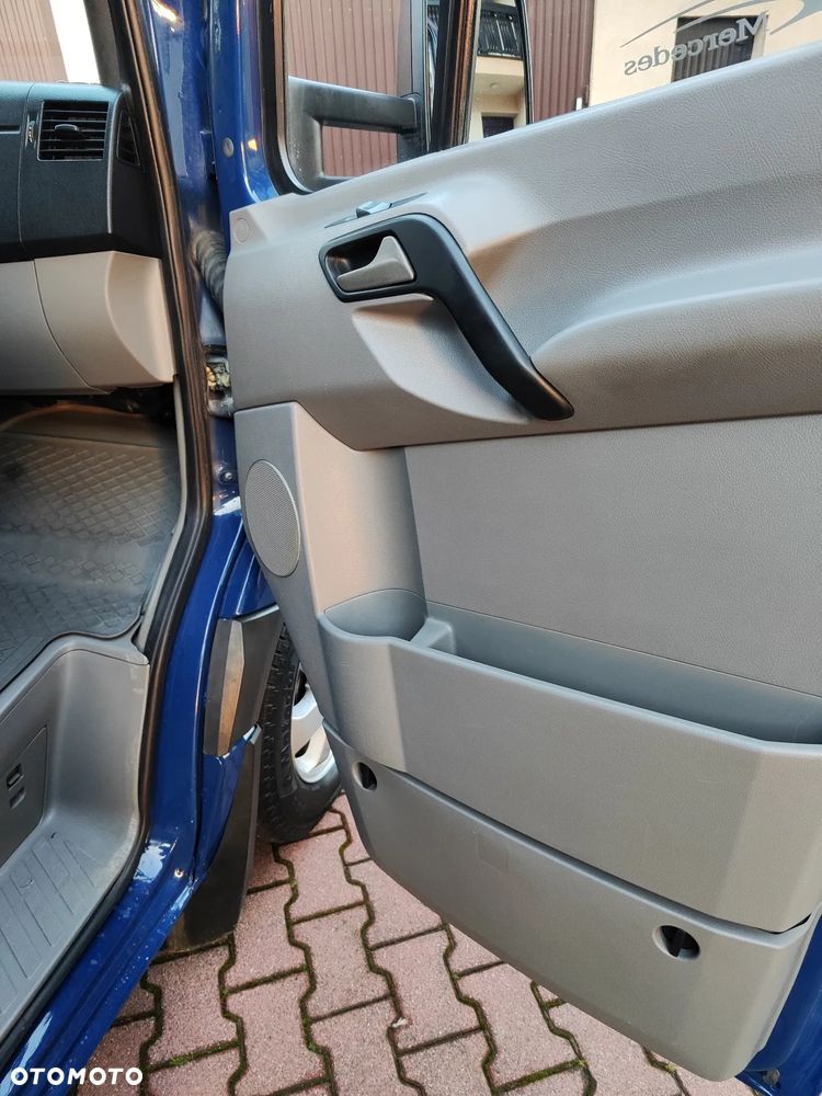 Mercedes-Benz Sprinter - 9