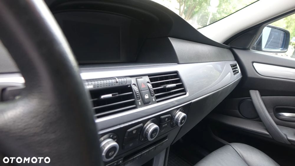 BMW Seria 5 525i - 20