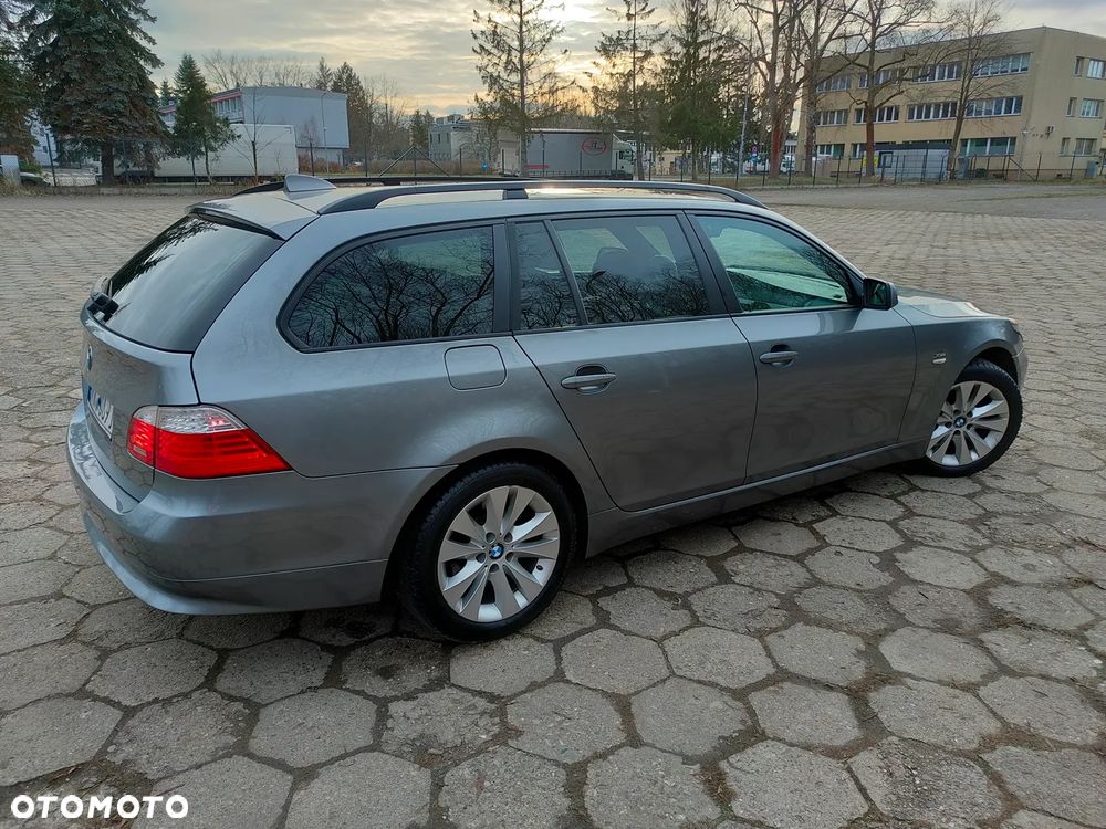 BMW Seria 5 530i xDrive - 25