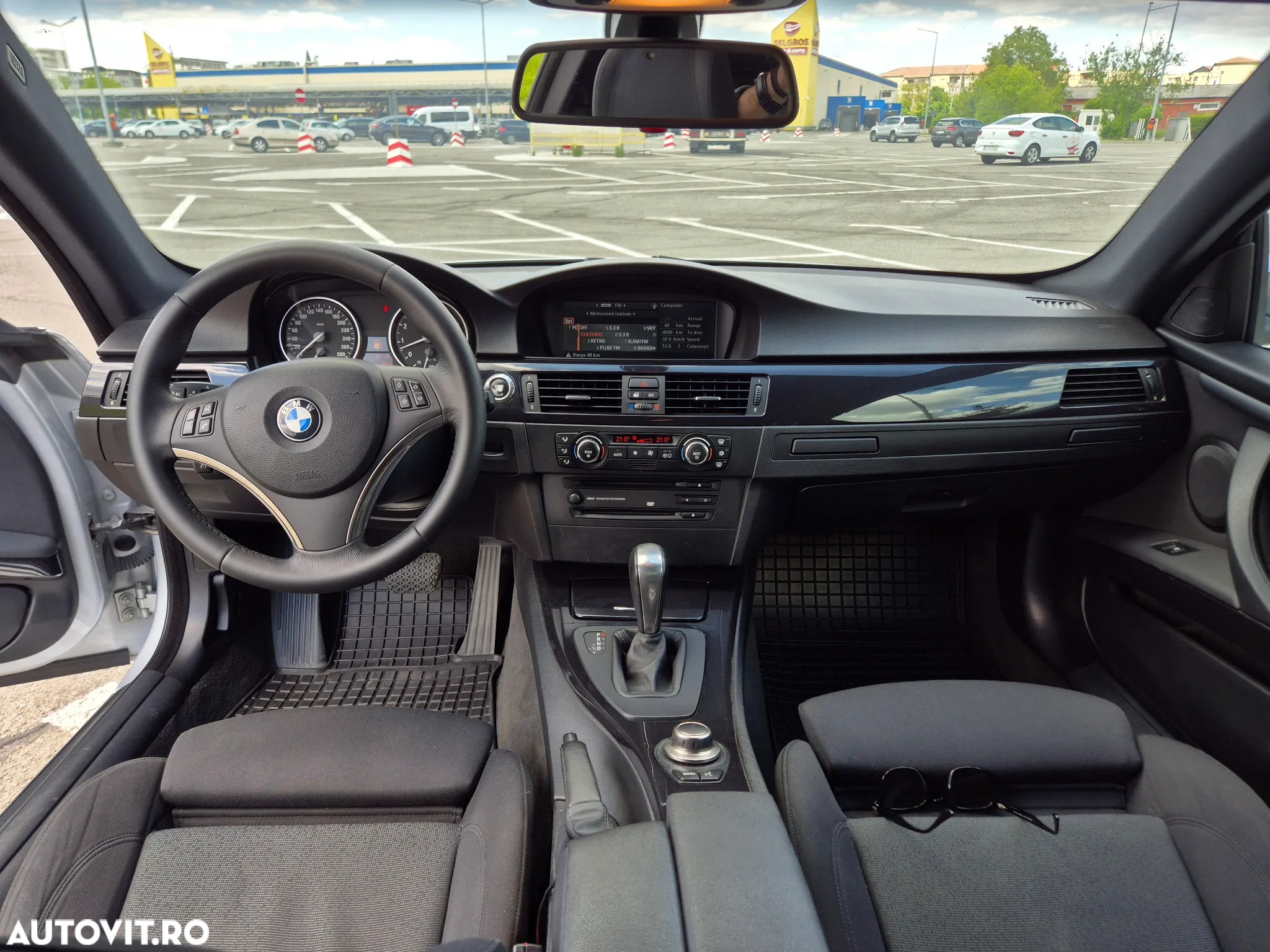 BMW Seria 3 325i Coupe Aut. - 11
