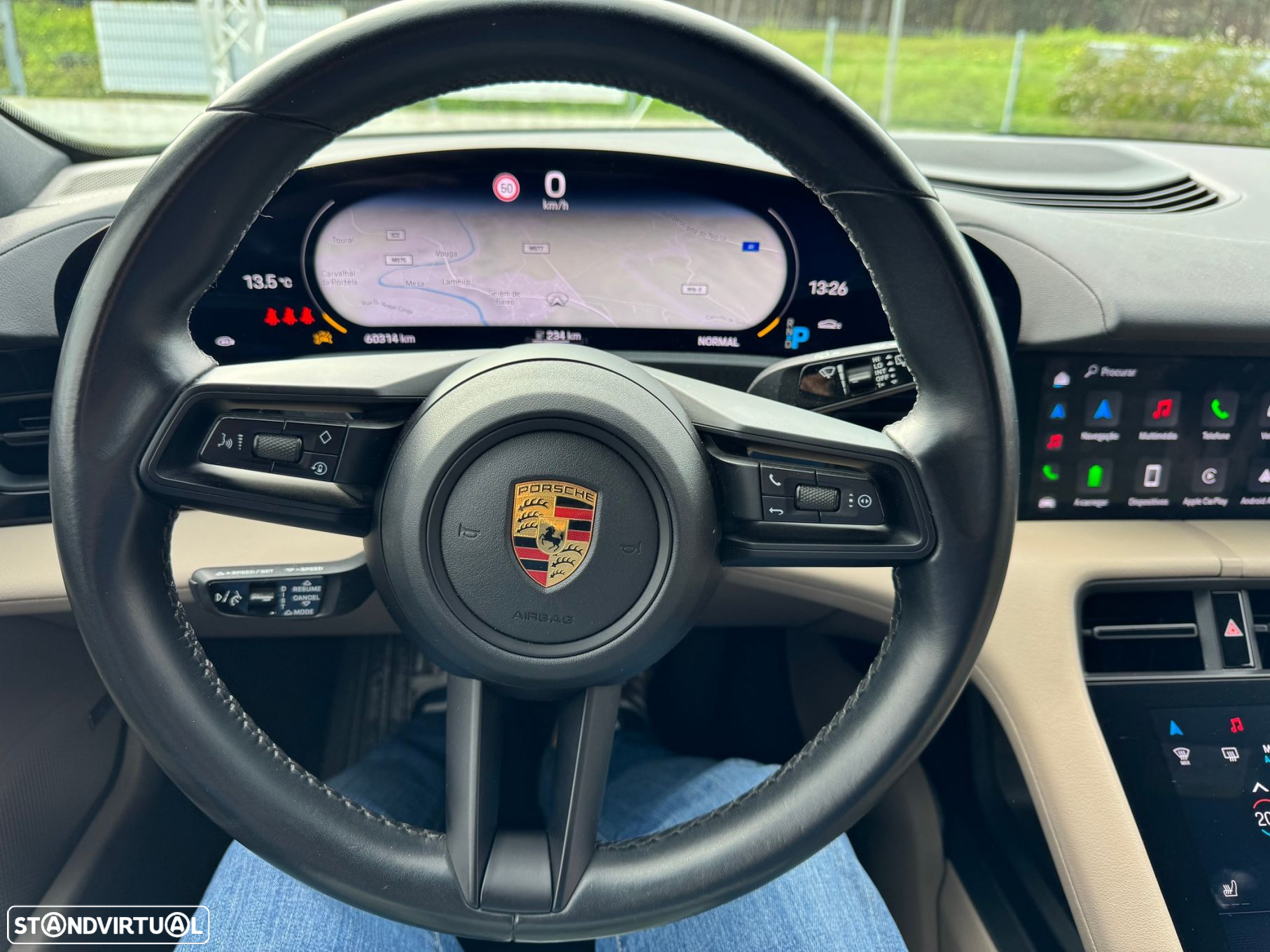 Porsche Taycan Cross Turismo 4 - 30