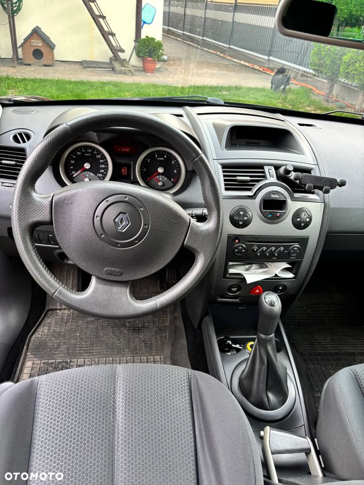 Renault Megane - 10