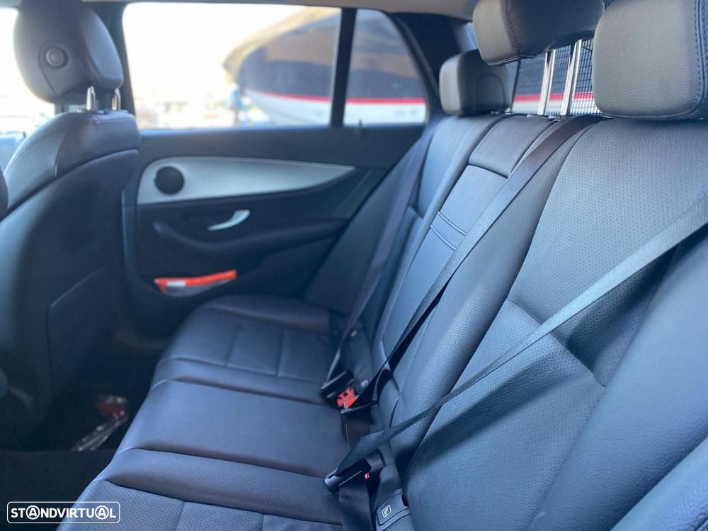 Mercedes-Benz E 300 de 9G-TRONIC - 25