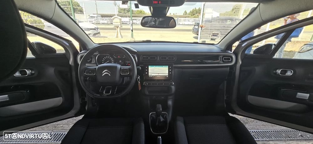 Citroën C3 1.2 PureTech Shine - 19