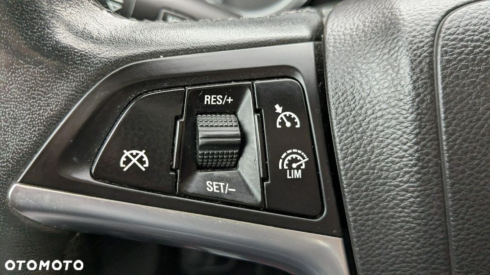 Opel Astra - 31