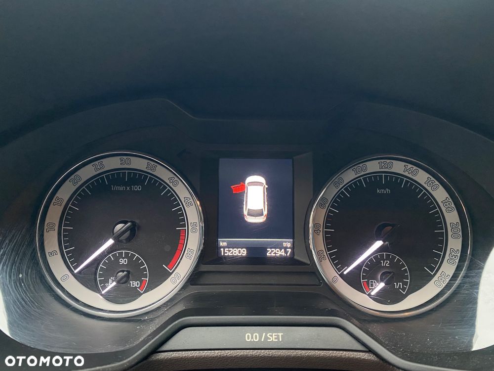 Skoda Octavia 2.0 TDI 4x4 DSG Scout - 11