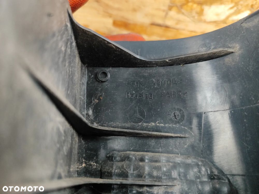 lampa tył lewa kompletna + wkład lampy do MERCEDES Vito w639 03- - 6