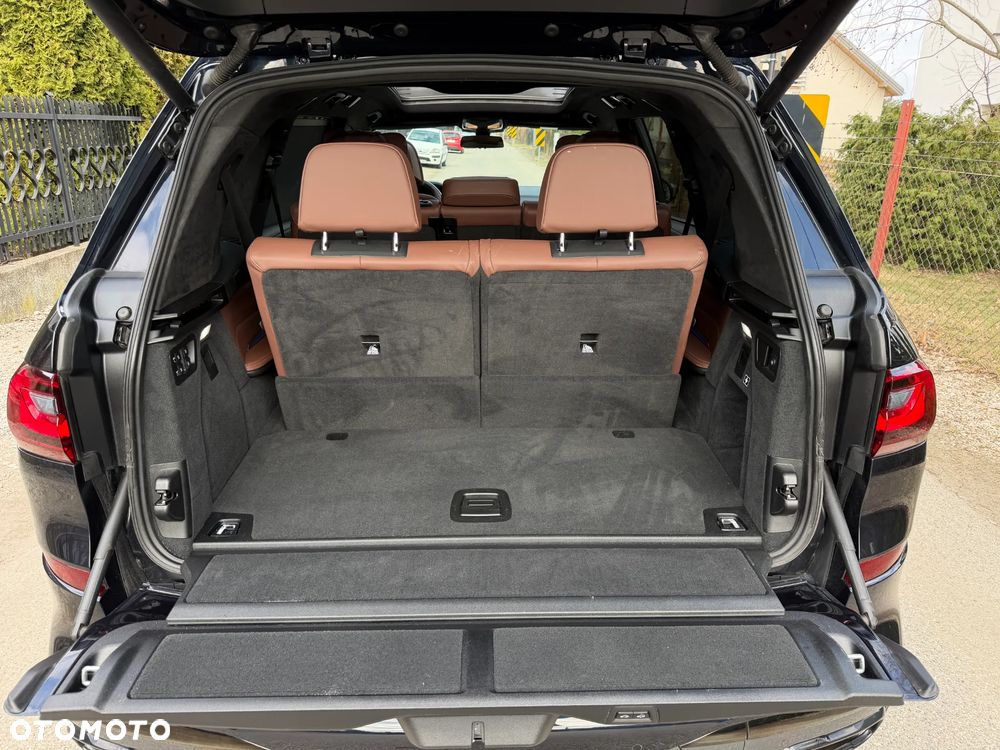 BMW X7 xDrive30d sport - 35