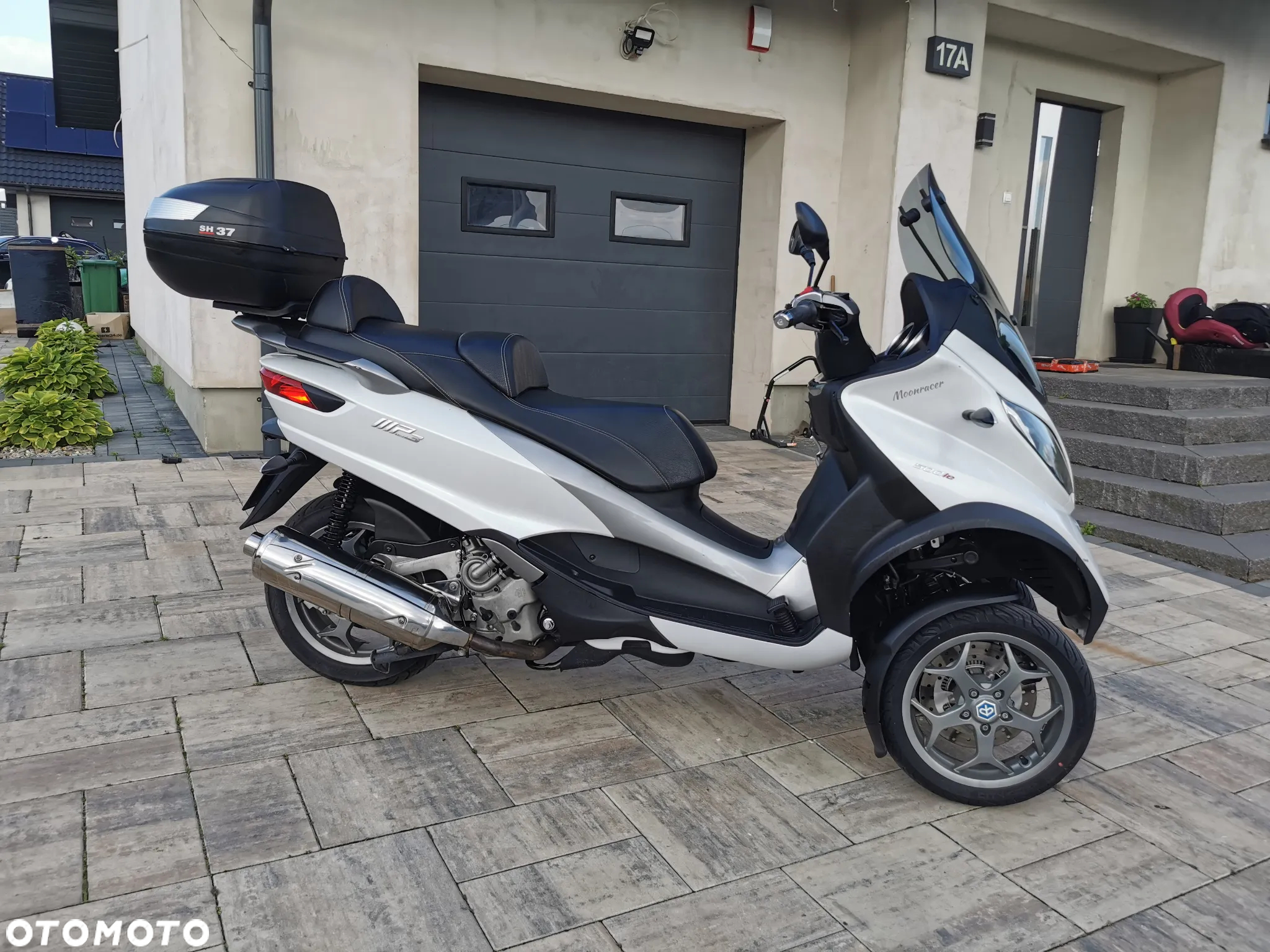 Piaggio MP-3 - 2