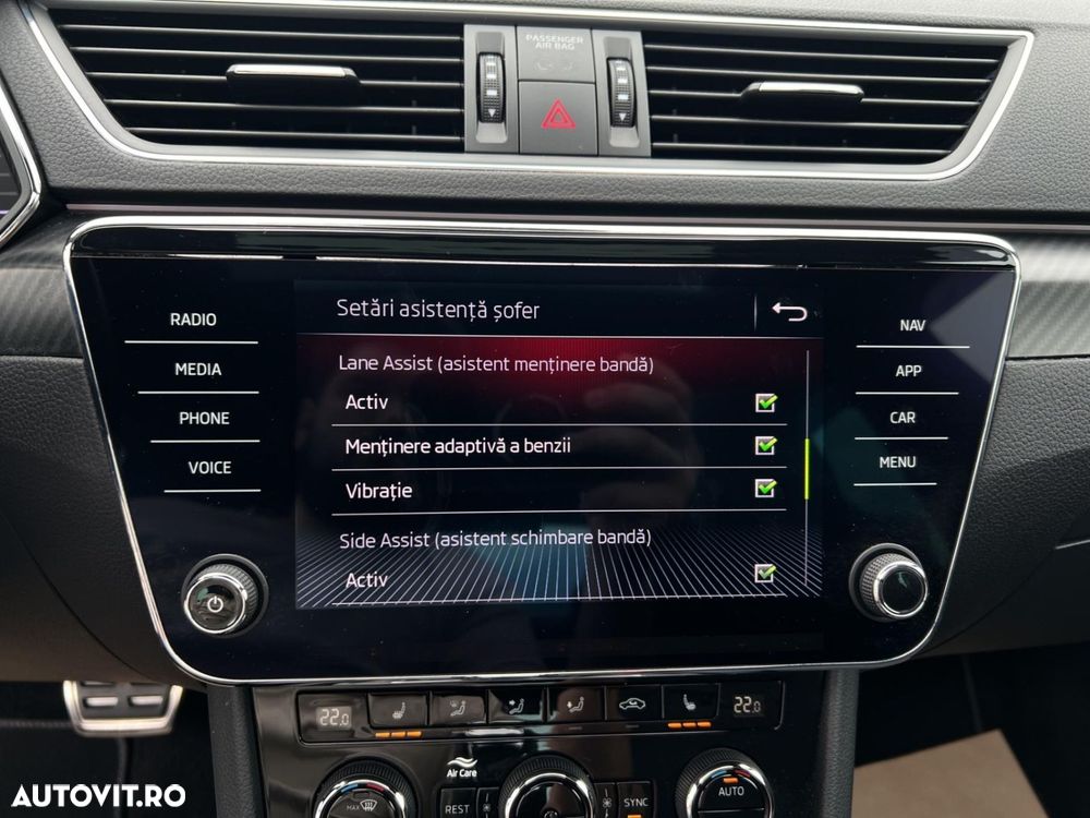 Skoda Superb 2.0 TDI DSG Sportline - 32
